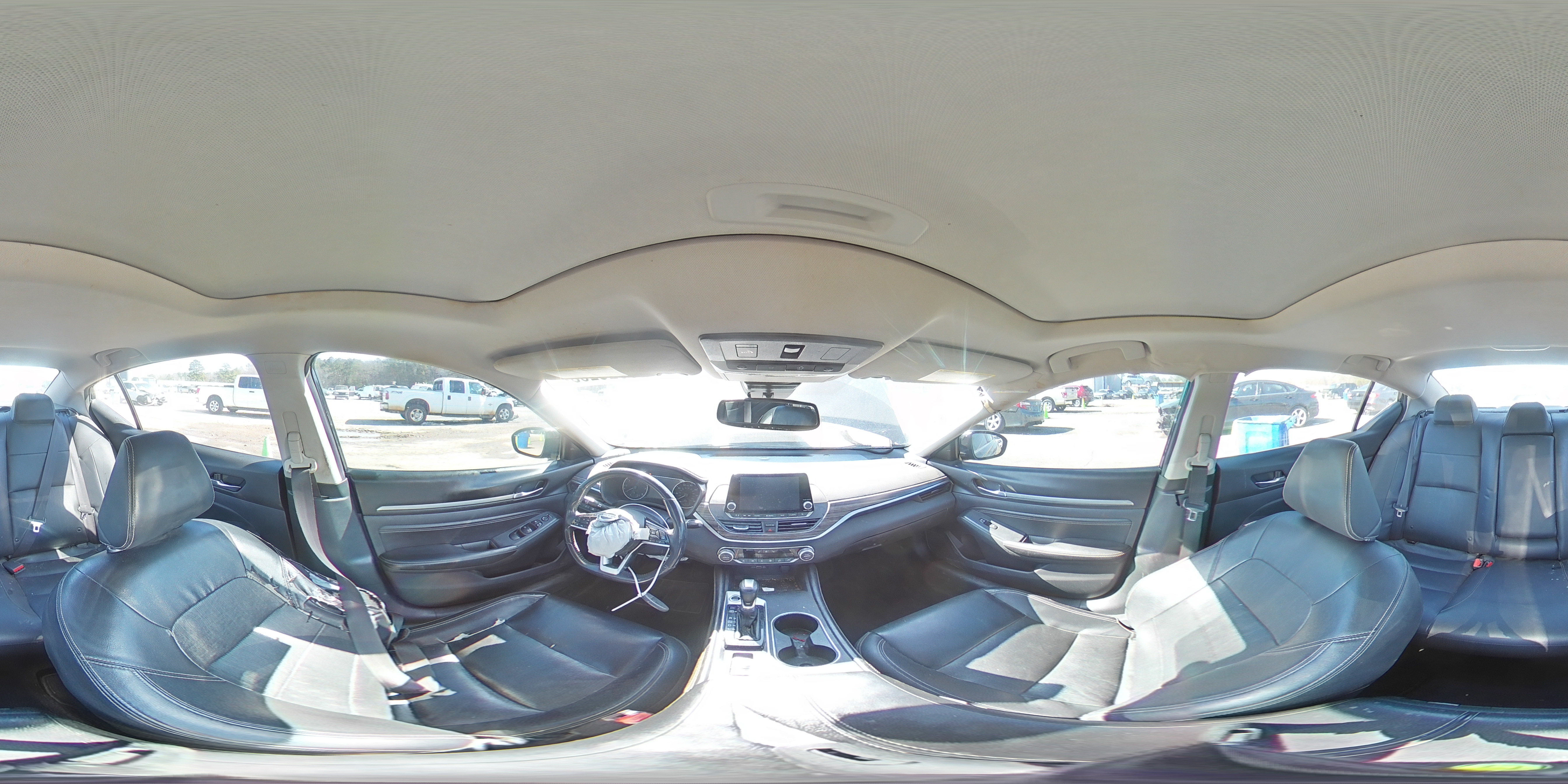 2019 Nissan Altima - Image 13