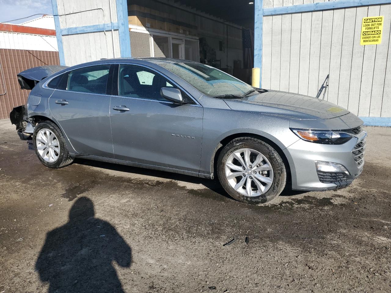 2023 Chevrolet Malibu - Image 4