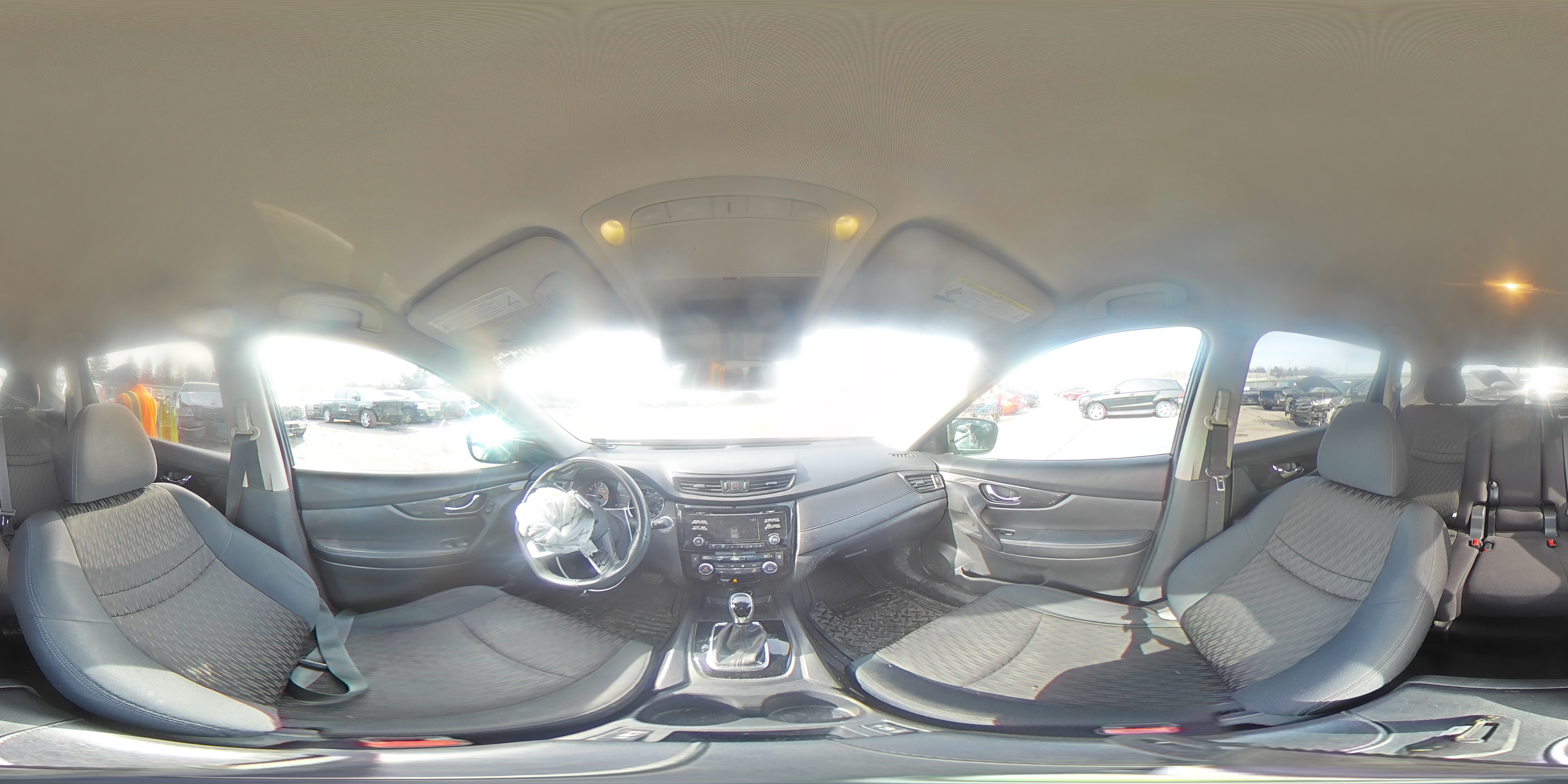 2017 Nissan Rogue - Image 13