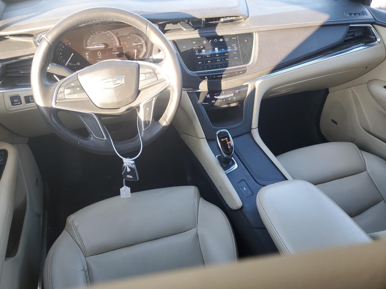 2017 Cadillac XT5 - Image 8