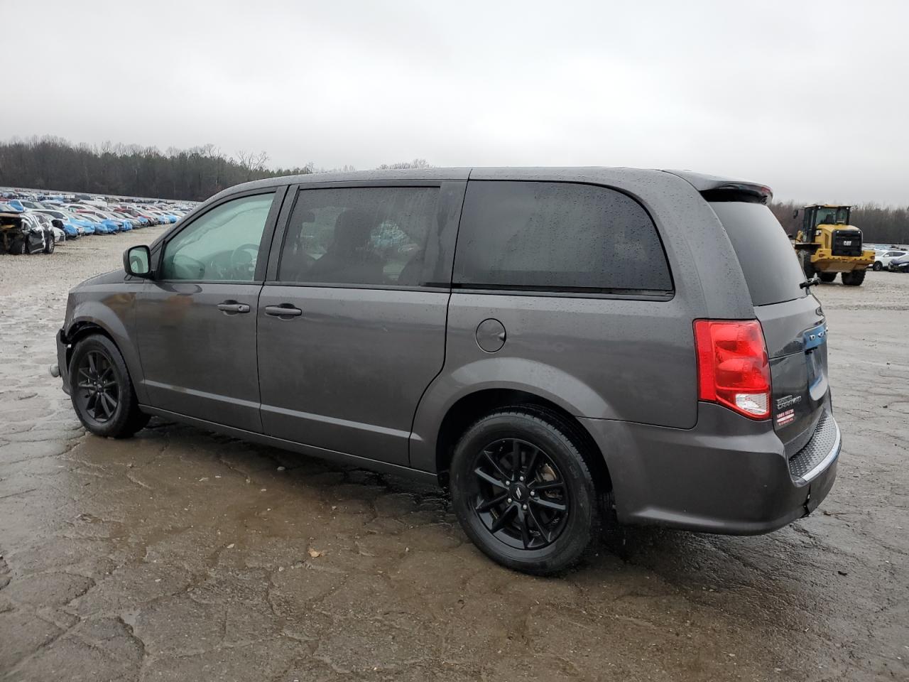 2019 Dodge Caravan - Image 2