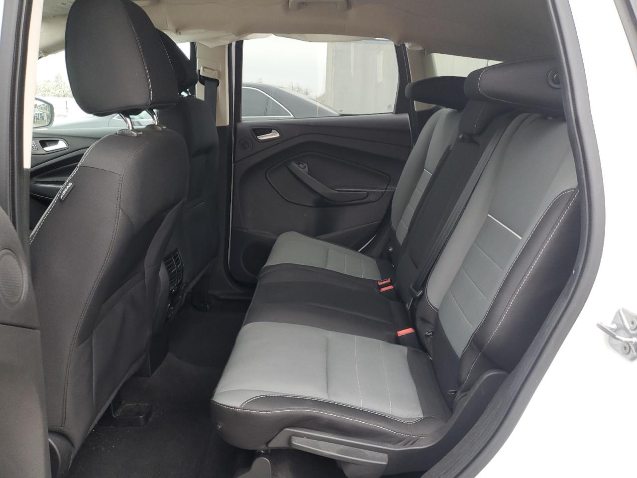 2015 Ford Escape - Image 10