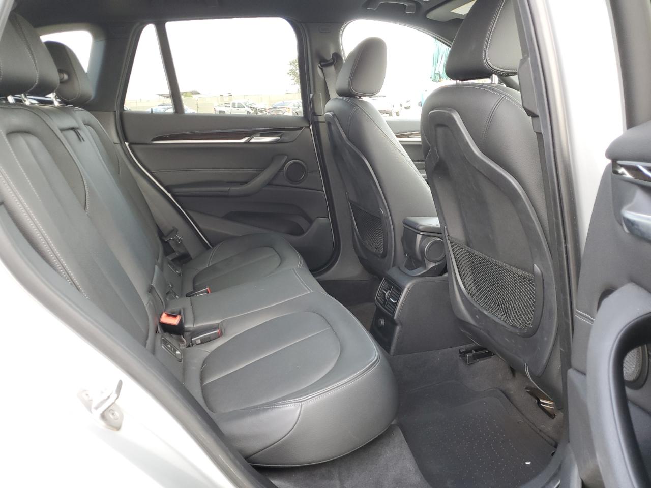 2016 BMW X1 - Image 11