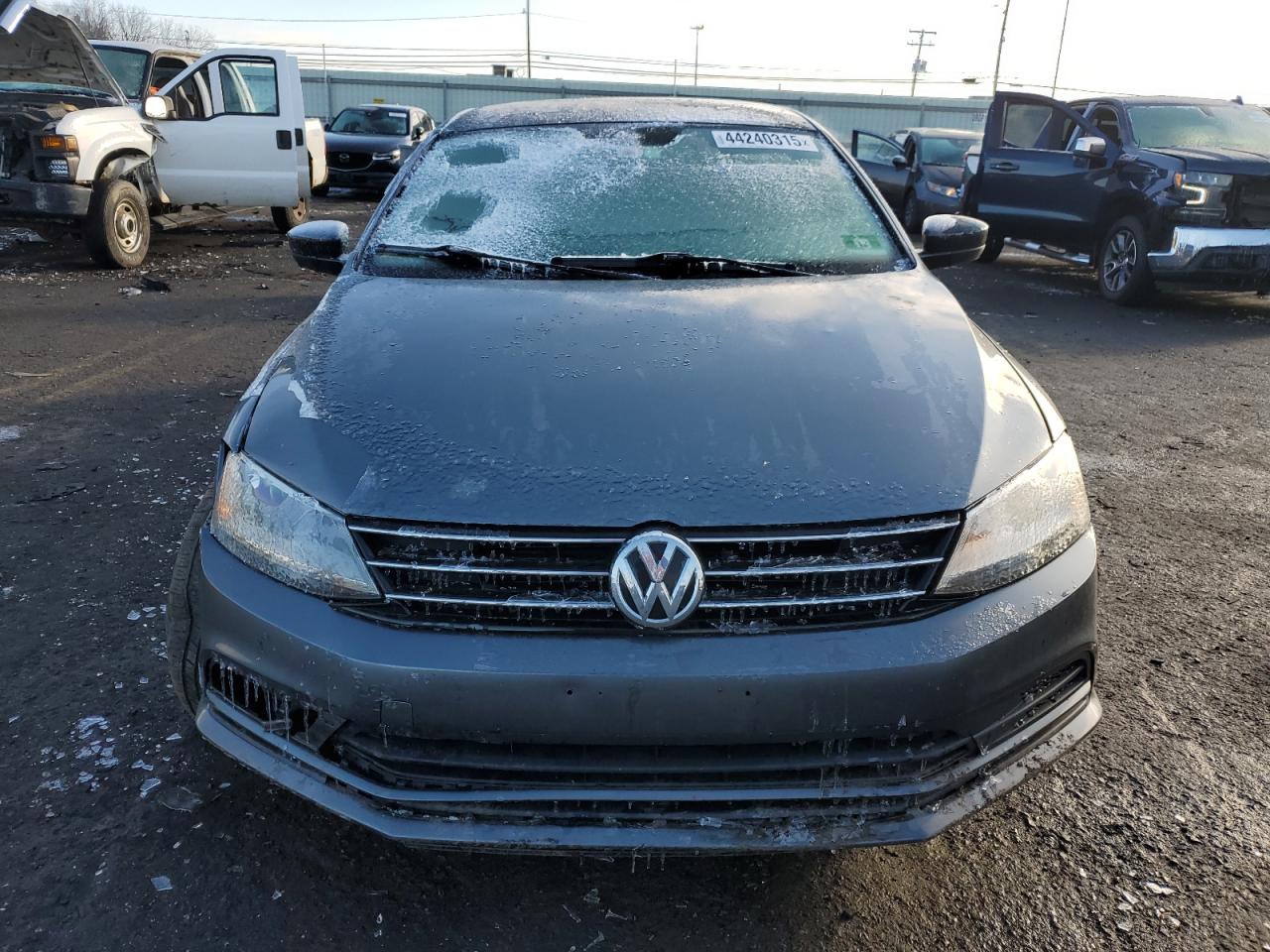2016 Volkswagen Jetta - Image 5