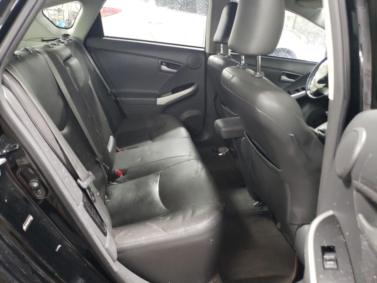 2011 Toyota Prius - Image 10