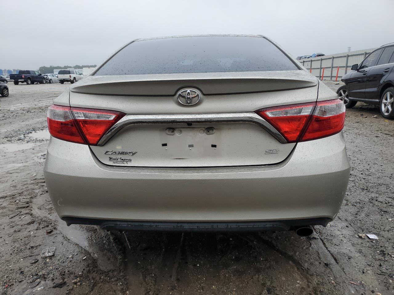 2015 Toyota Camry - Image 6