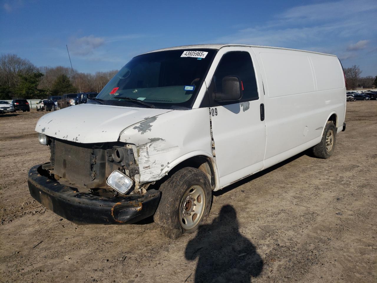 2005 Gmc Savana G2500 for Sale in Conway, AR - Front End