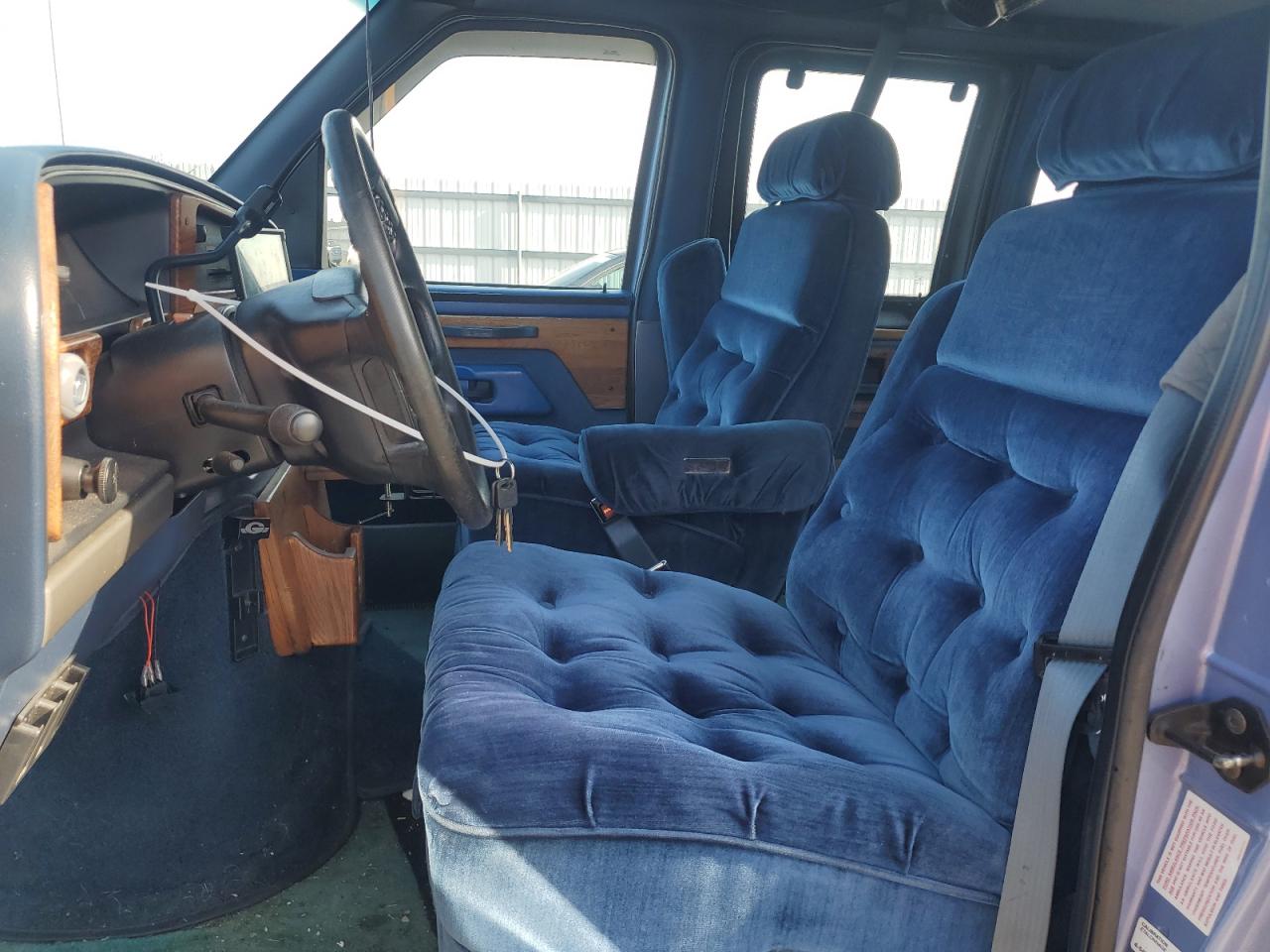 1995 Ford Econoline - Image 7