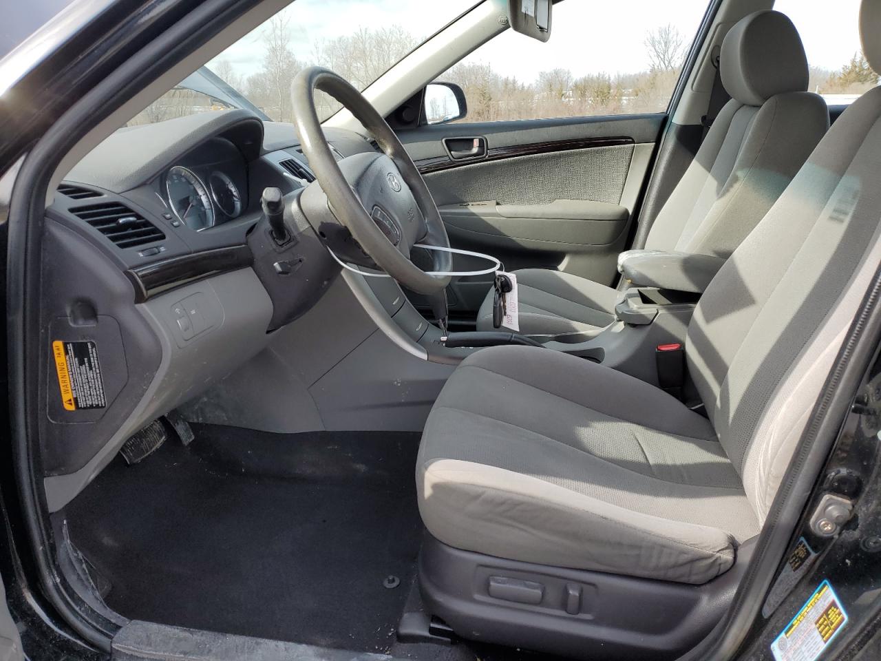2009 Hyundai Sonata - Image 7