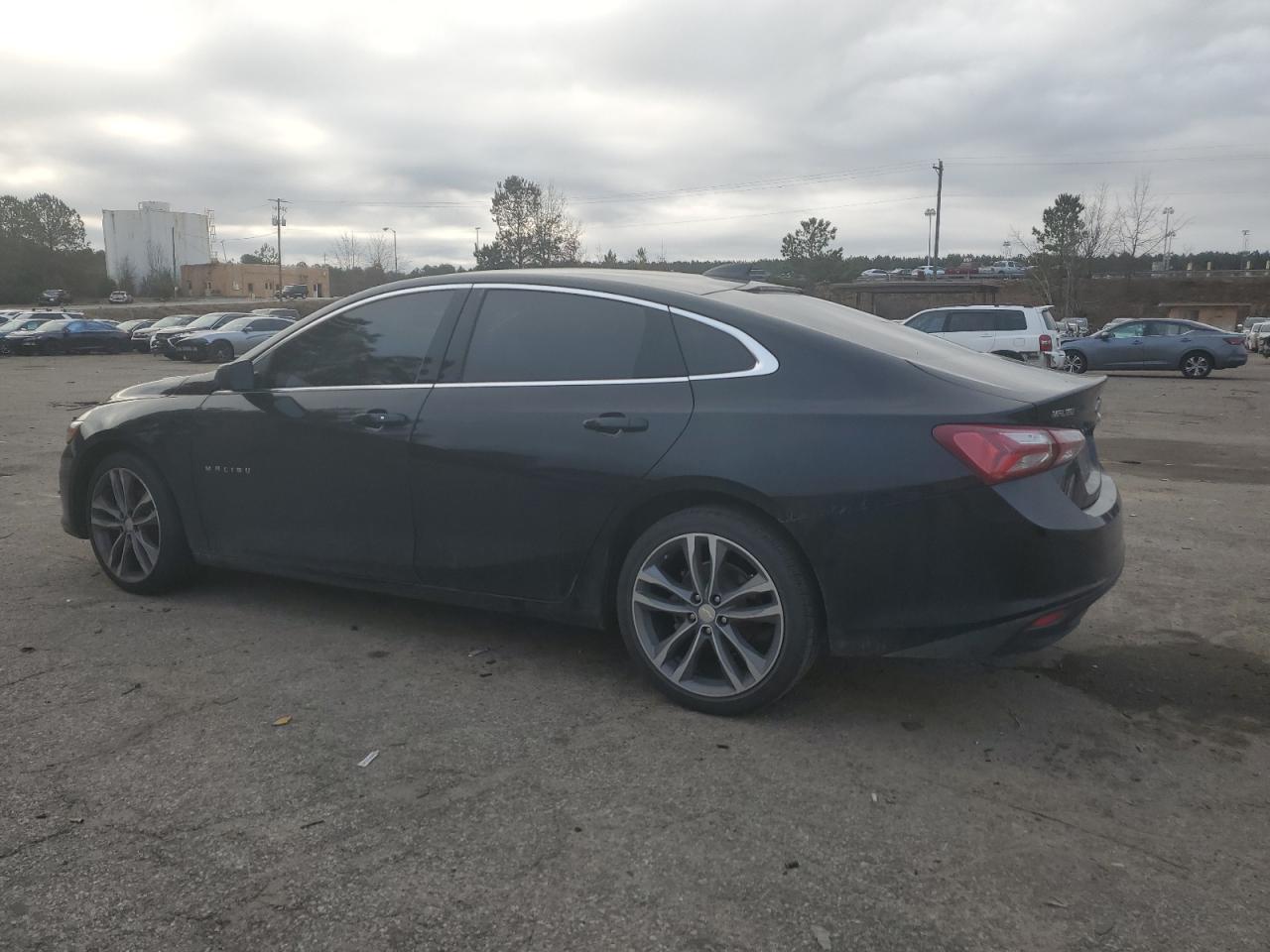 2021 Chevrolet Malibu - Image 2