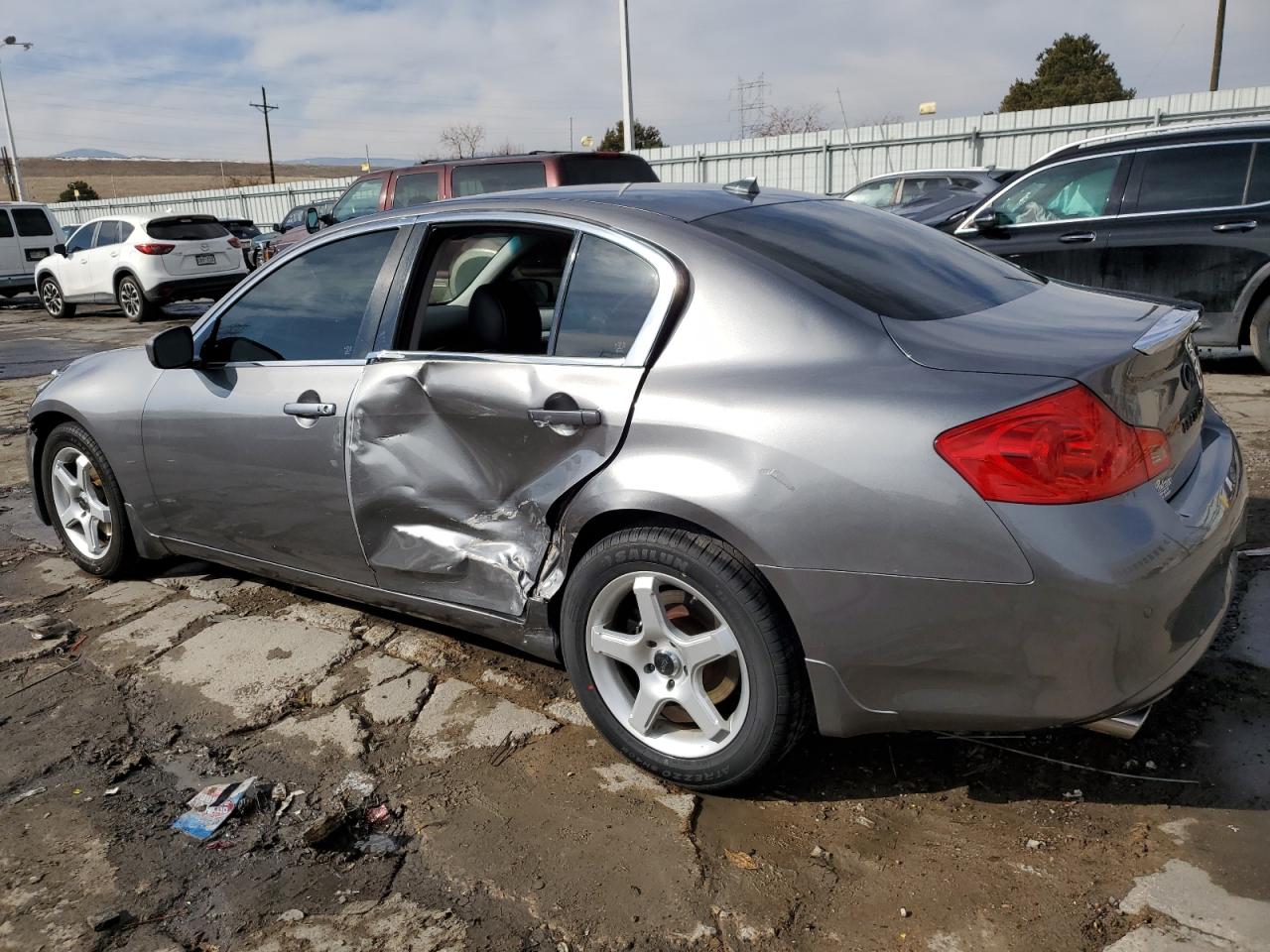 2013 Infiniti G - Image 2