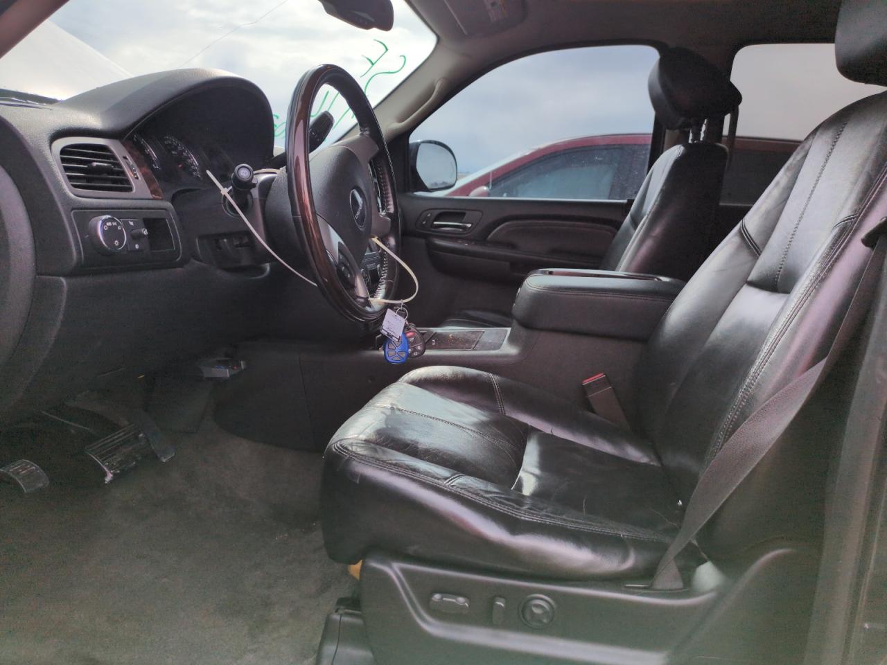 2008 GMC Yukon - Image 7