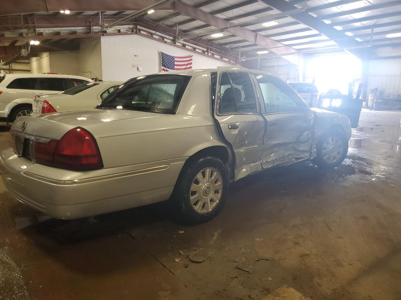 2003 Mercury Grand Marquis - Image 3