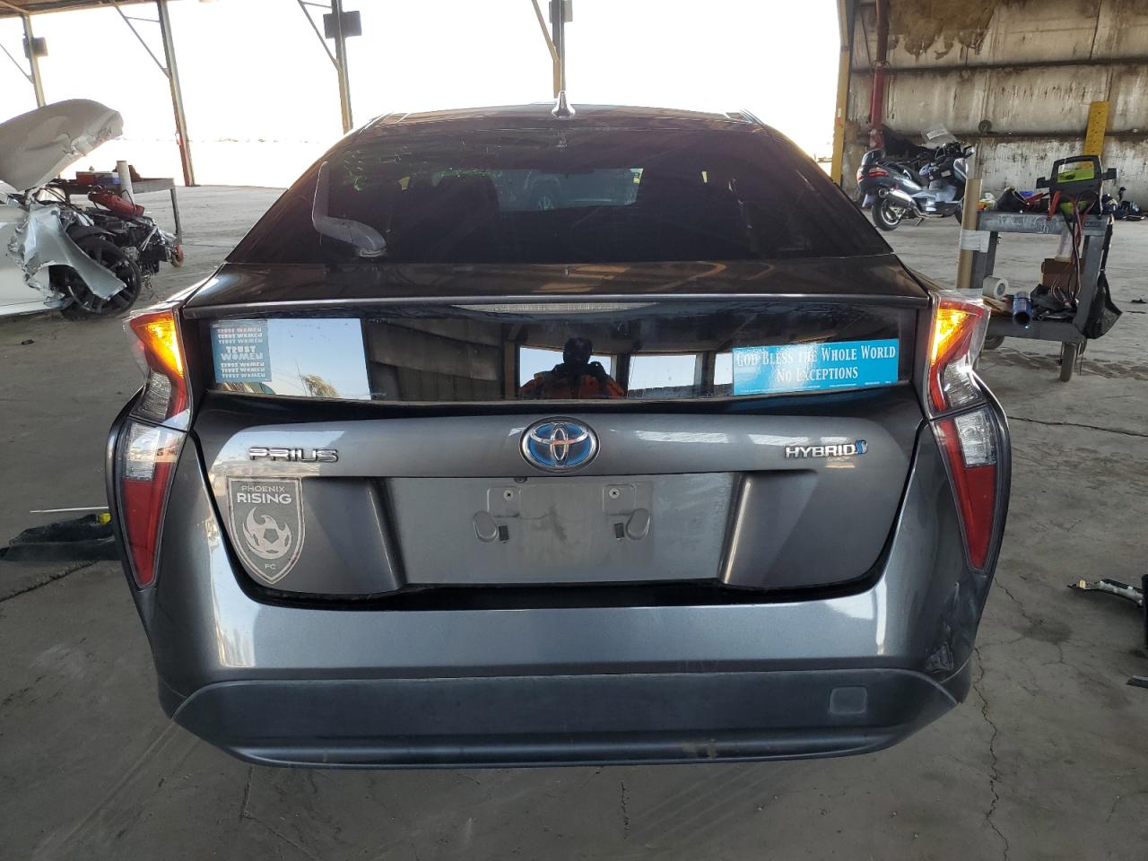 2017 Toyota Prius - Image 6