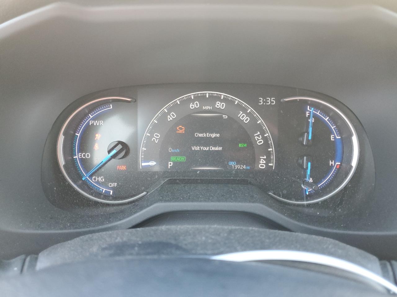 2024 Toyota RAV 4 - Image 9