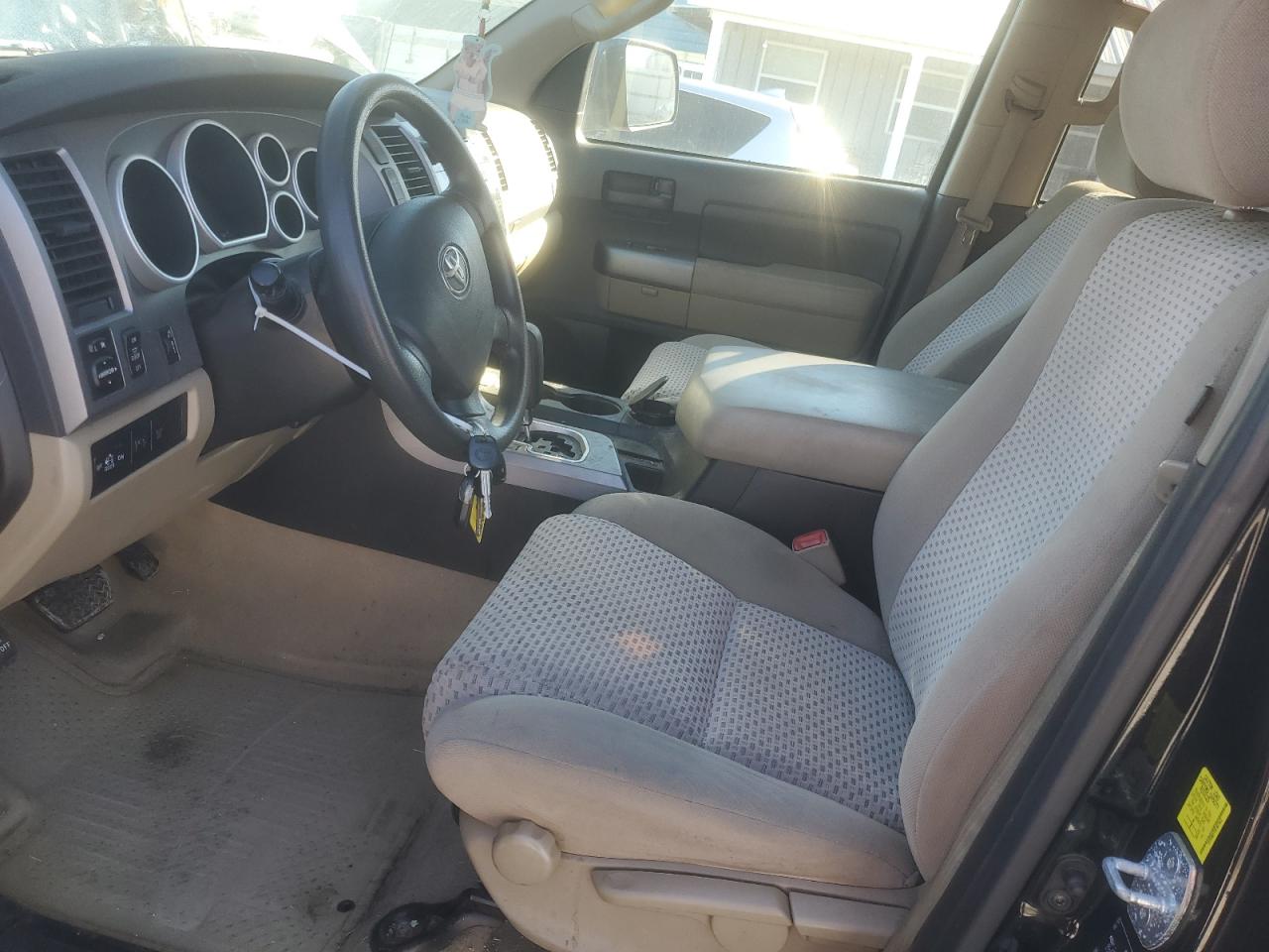 2010 Toyota Tundra - Image 7