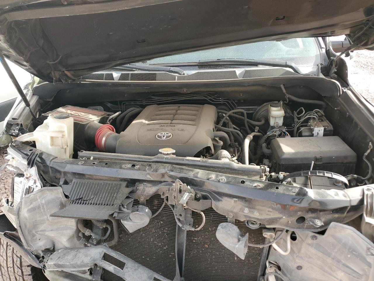 2015 Toyota Tundra - Image 12