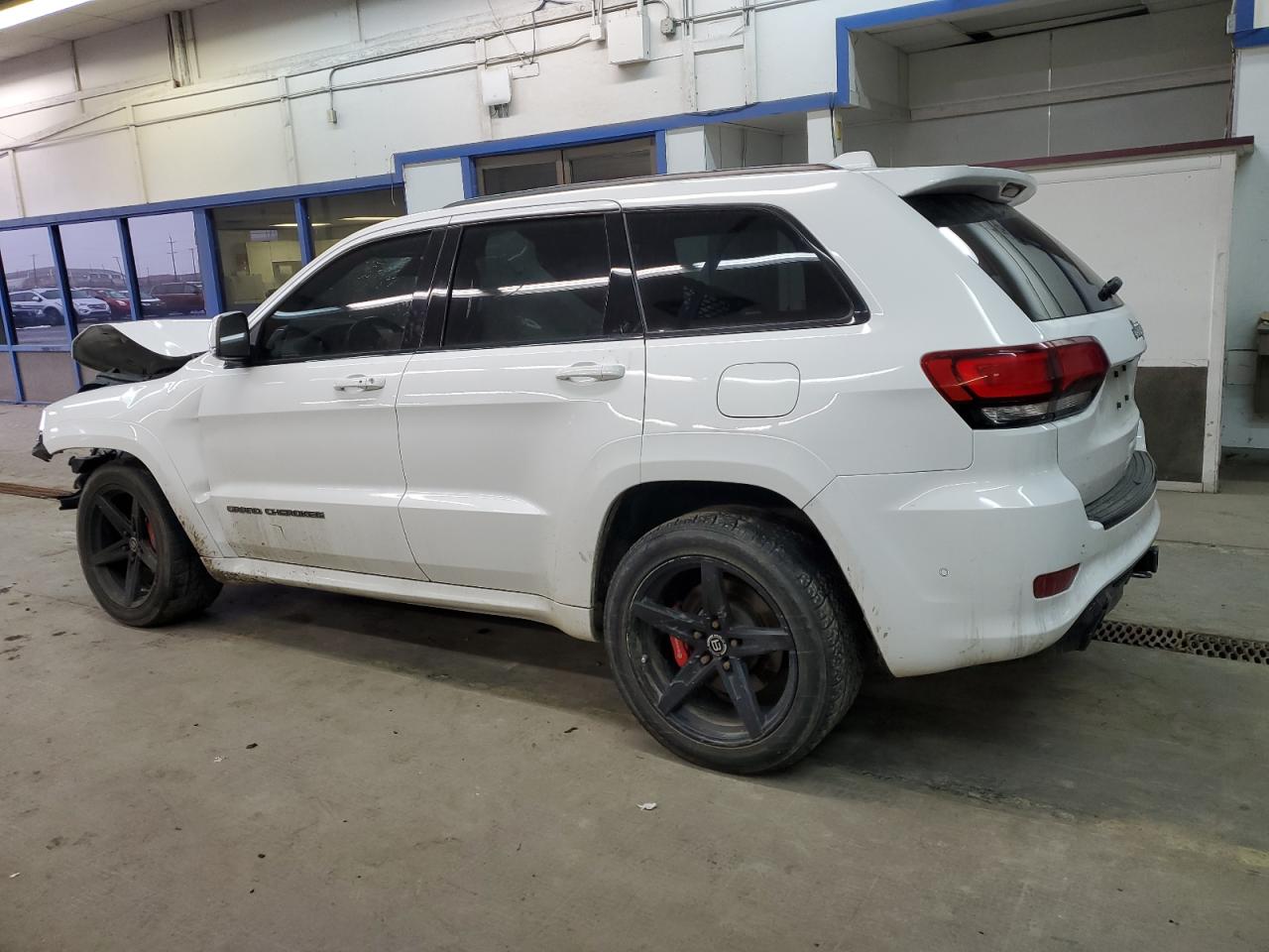 2017 Jeep Grand Cherokee - Image 2