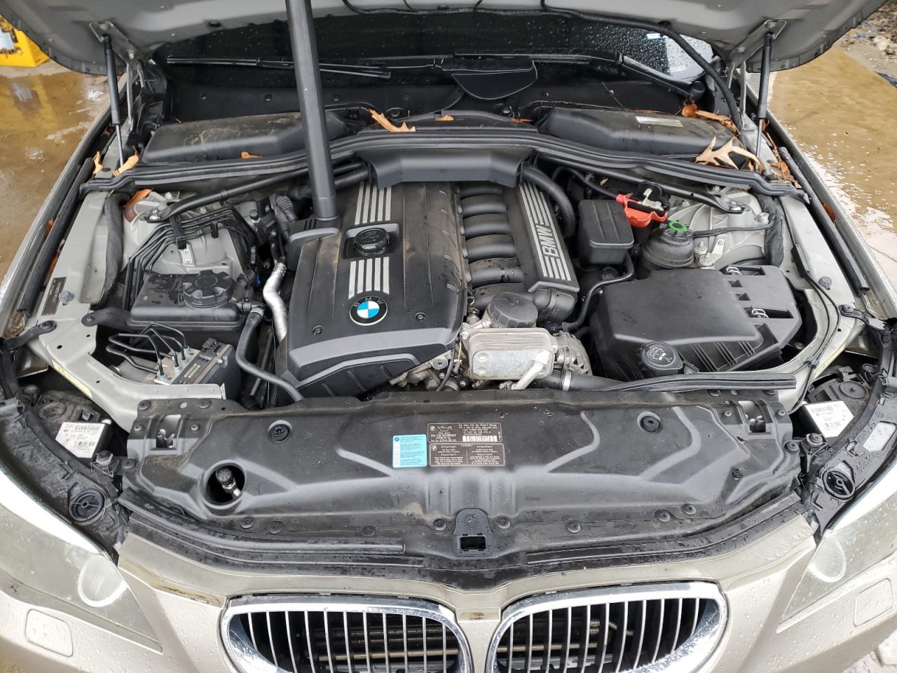 2010 BMW 5er - Image 11
