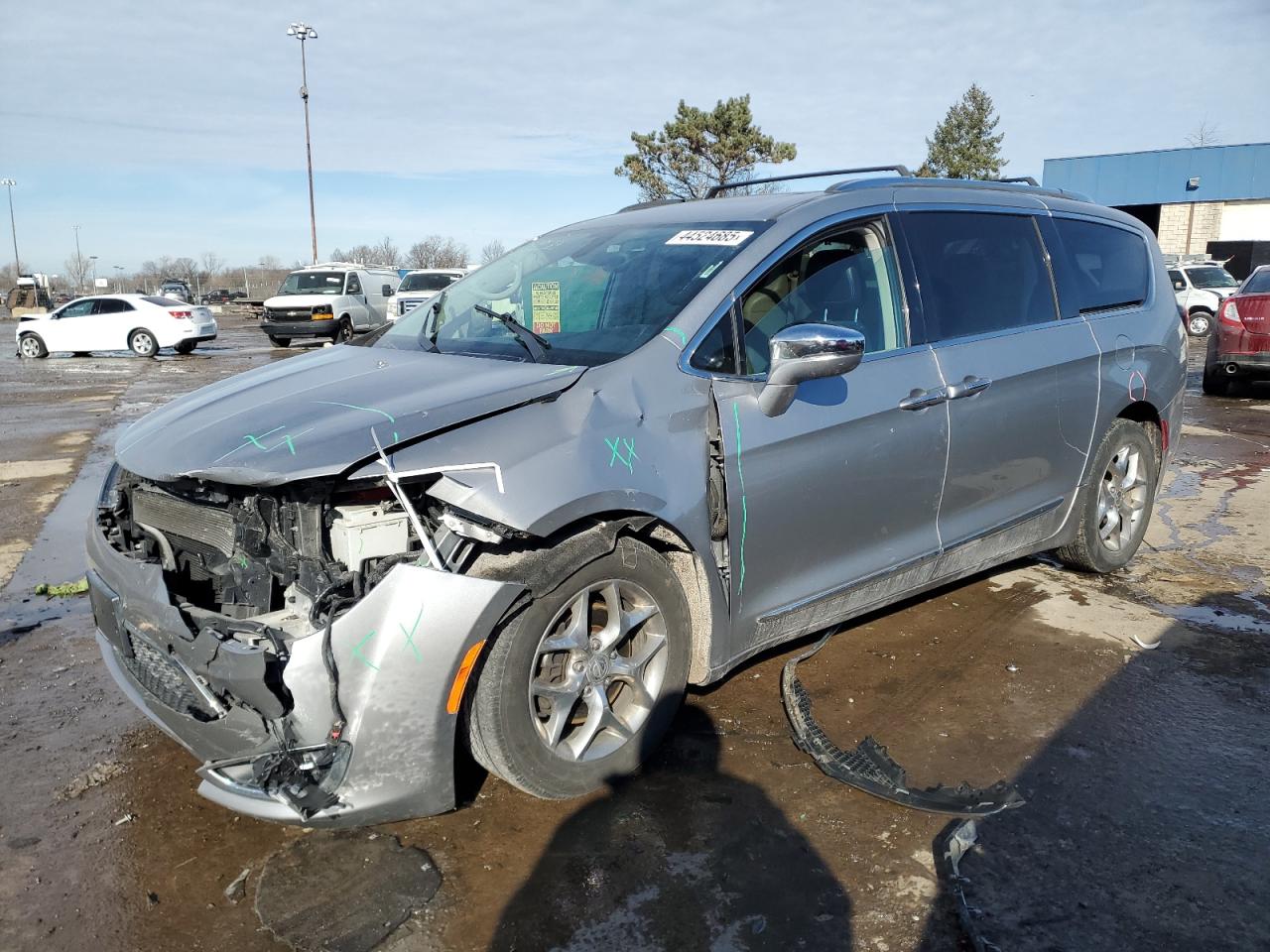 2018 Chrysler Pacifica - Image 1