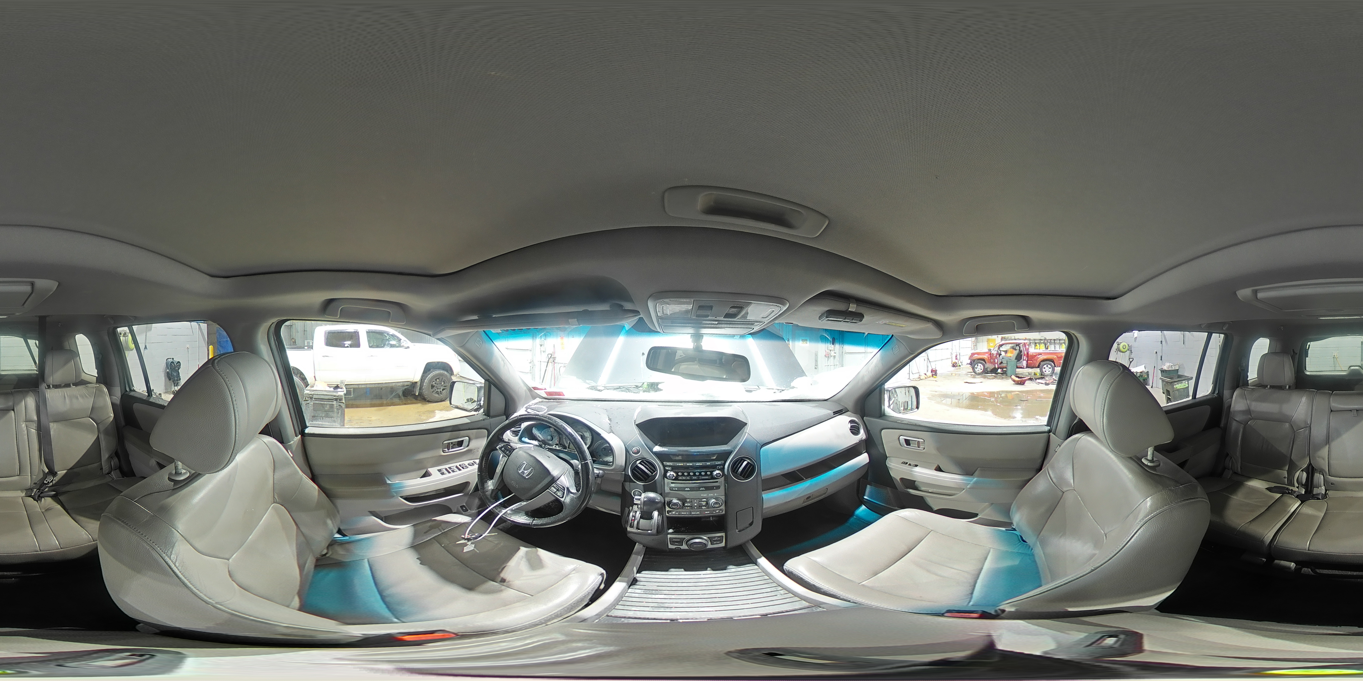 2012 Honda Pilot - Image 15