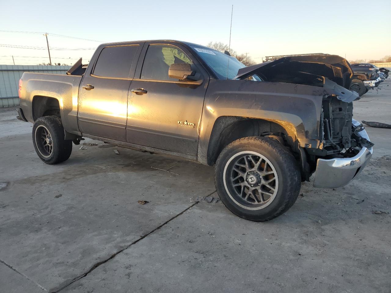 2017 Chevrolet Silverado - Image 4