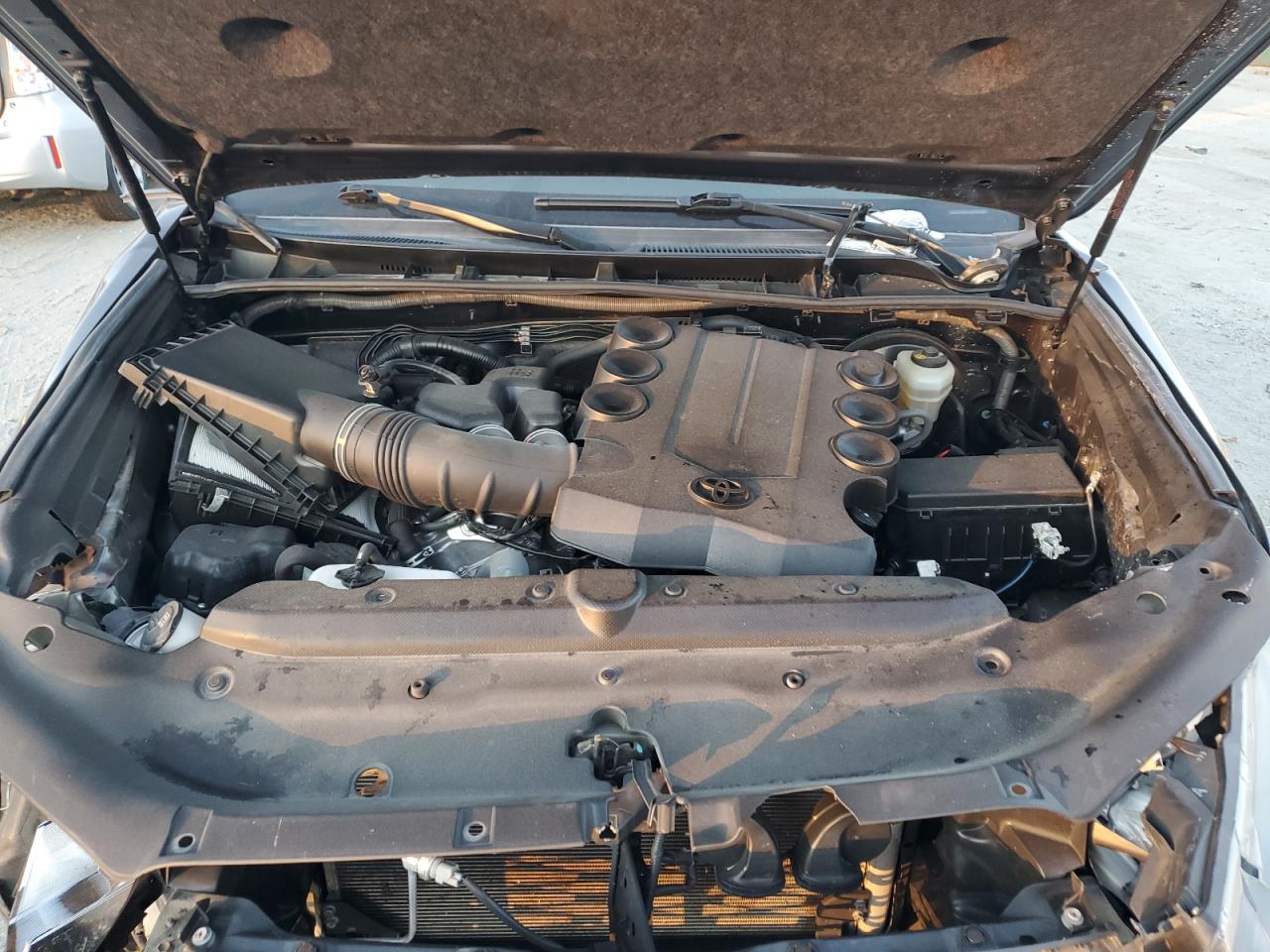 2019 Toyota 4Runner - Image 12