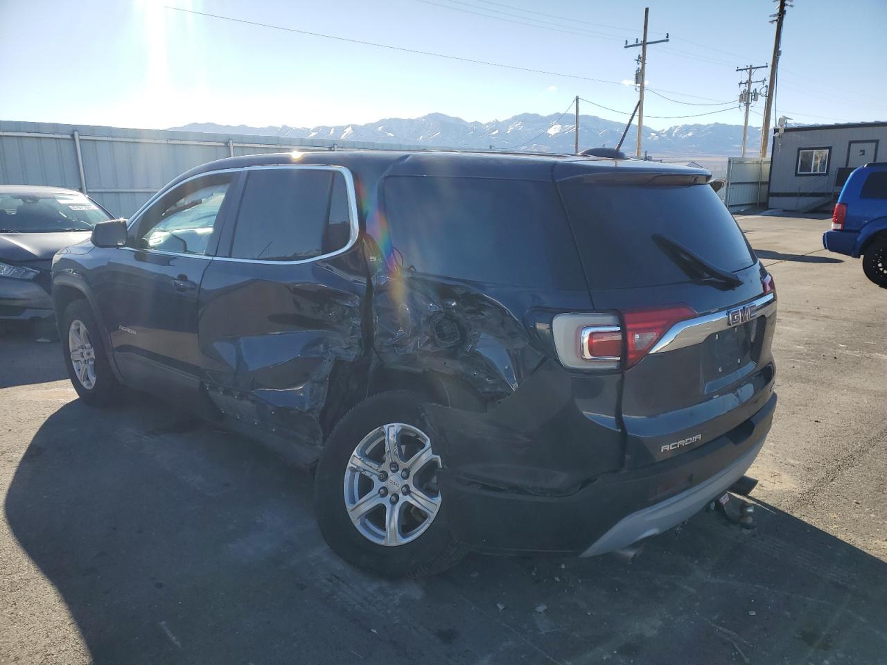 2019 GMC Acadia - Image 2