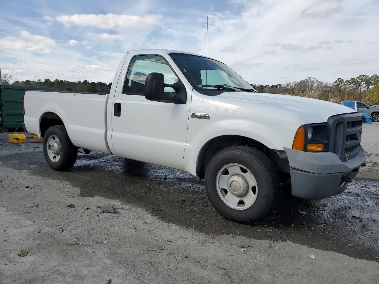 2006 Ford F250 - Image 4