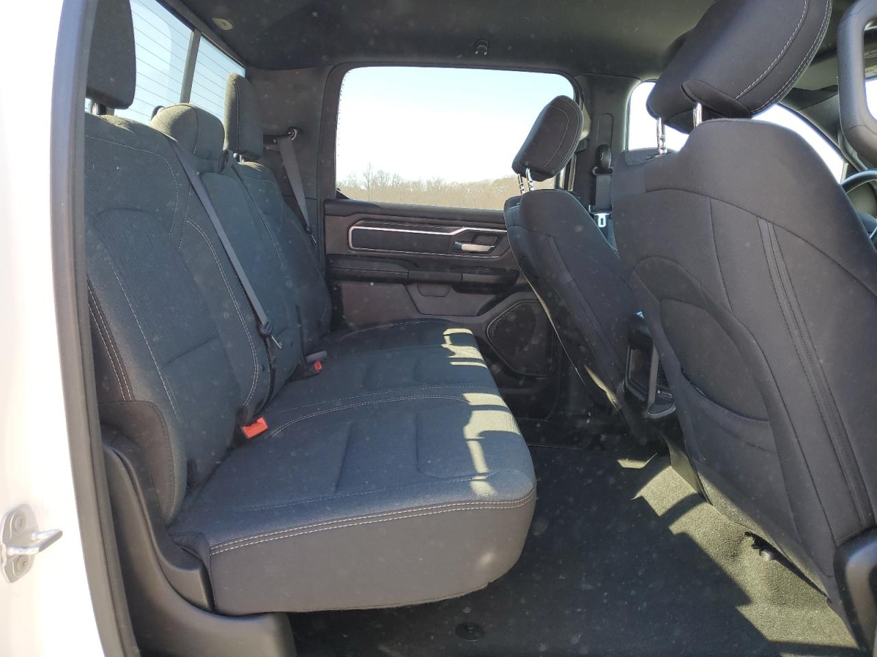 2022 RAM 1500 - Image 10