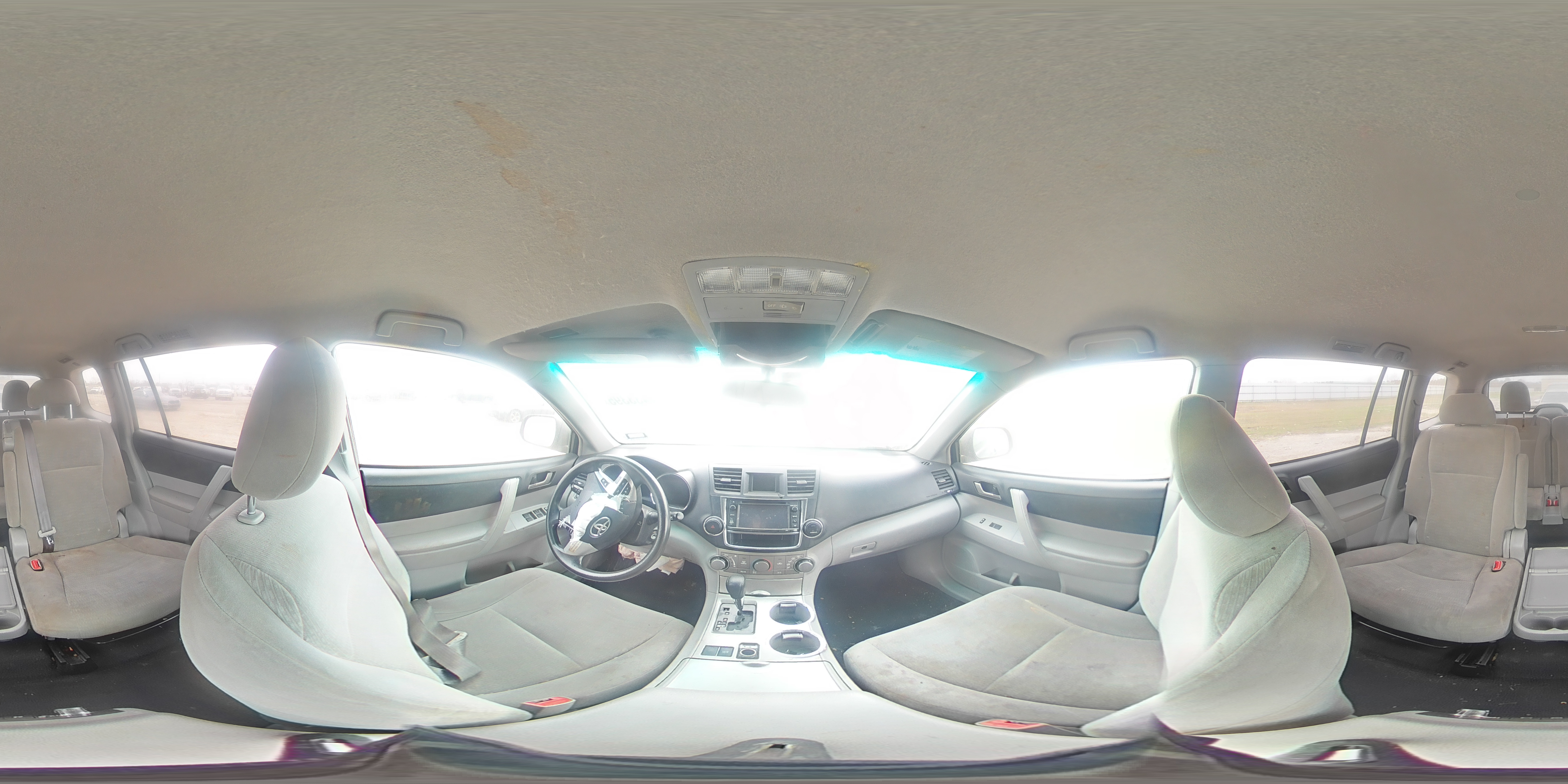 2013 Toyota Highlander - Image 14