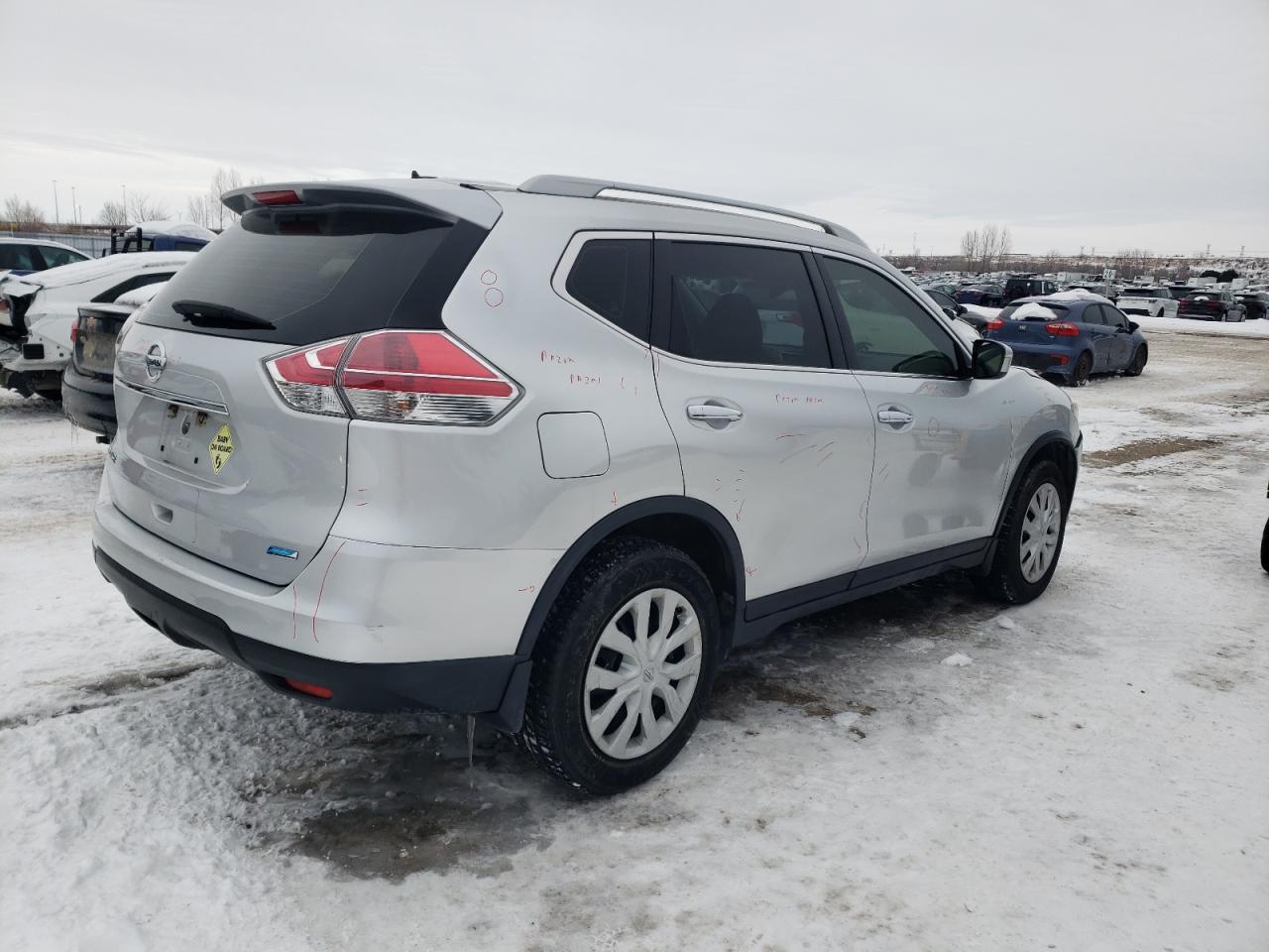 2015 Nissan Rogue - Image 3