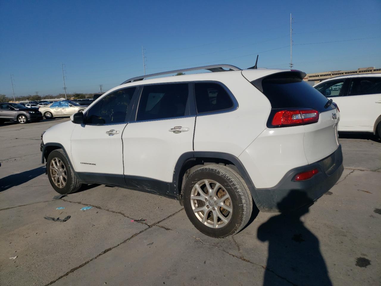 2016 Jeep Grand Cherokee - Image 2