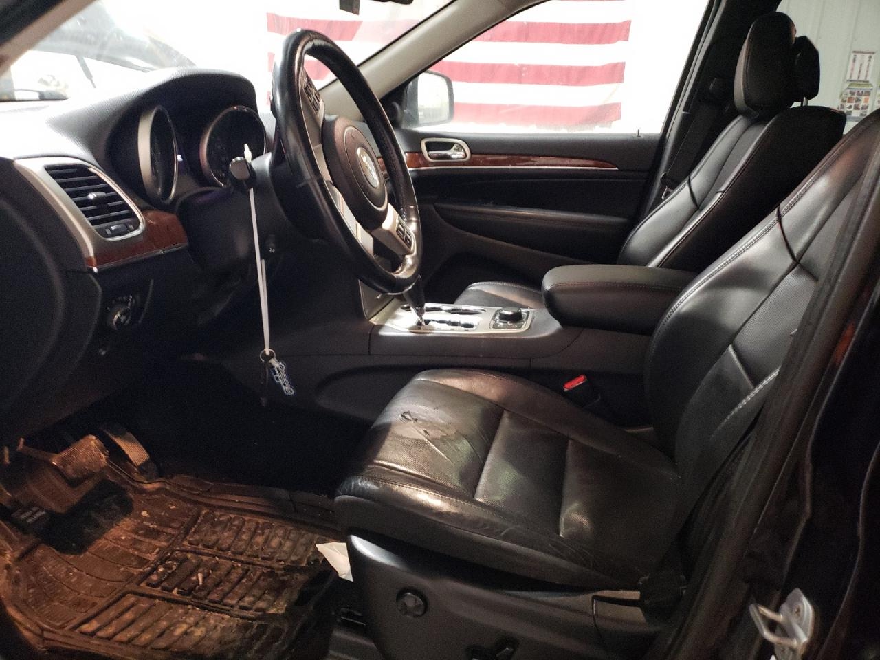2011 Jeep Grand Cherokee - Image 7
