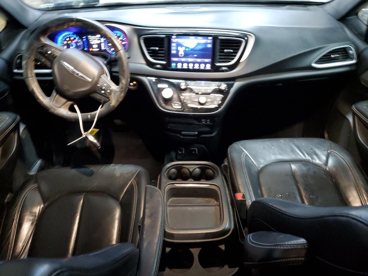 2018 Chrysler Pacifica - Image 8