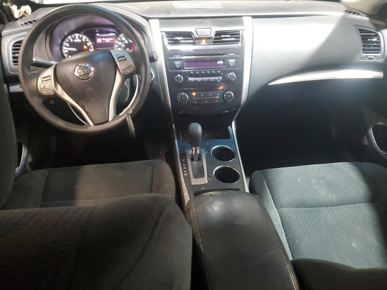 2015 Nissan Altima - Image 8