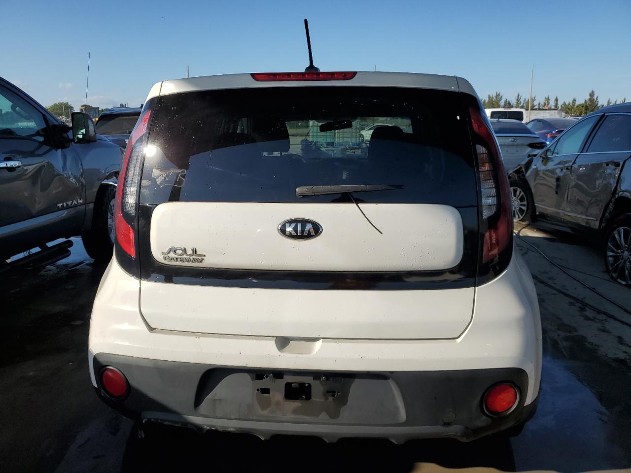 2017 Kia Soul - Image 6