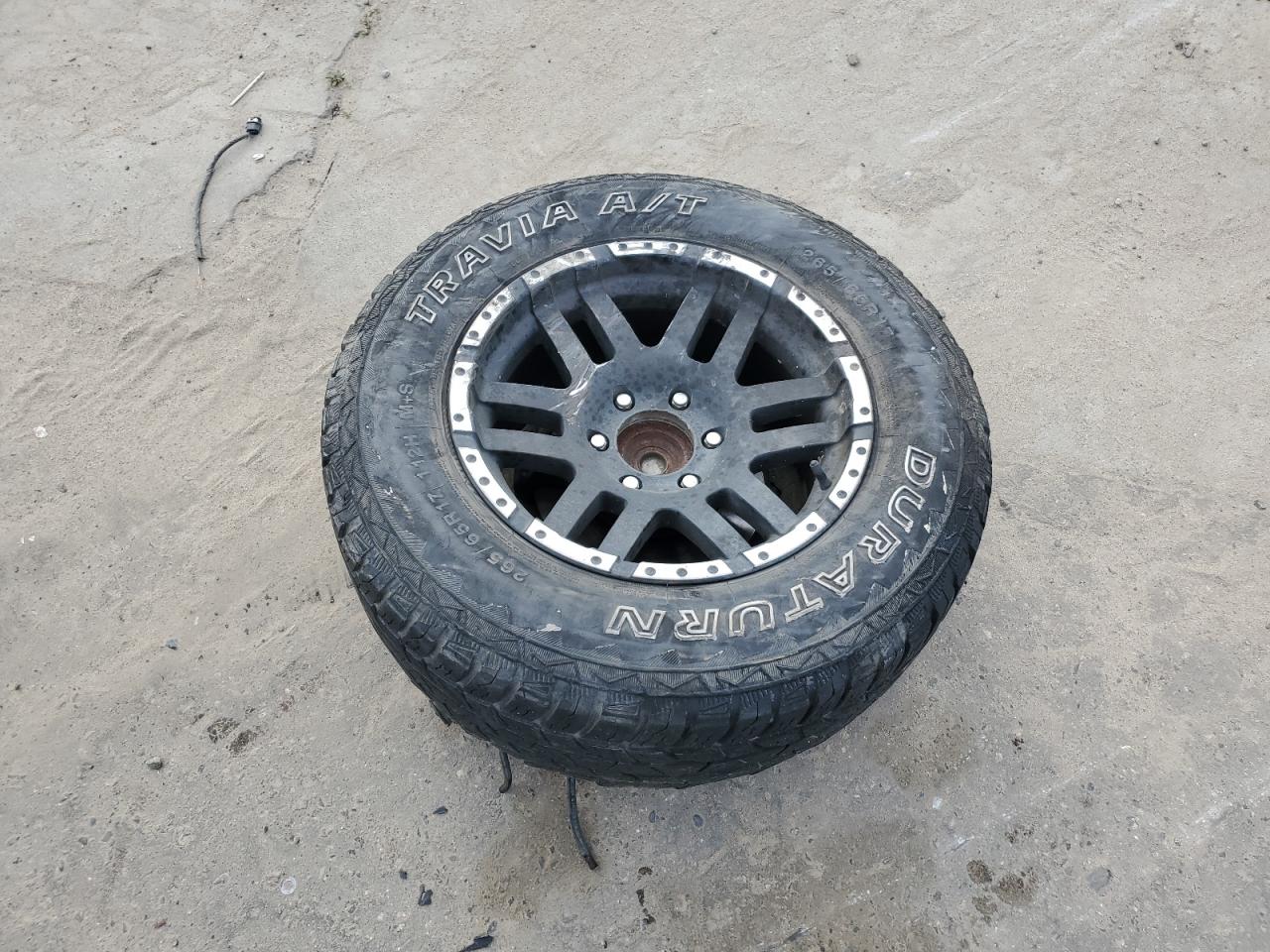 2004 Toyota Tacoma - Image 14