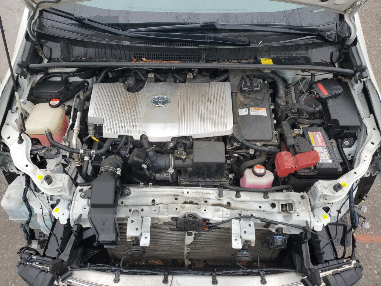 2016 Toyota Prius - Image 12