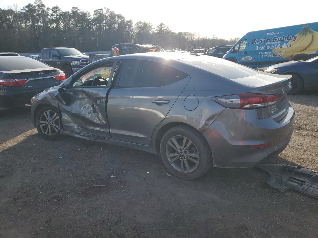 2018 Hyundai Elantra - Image 2