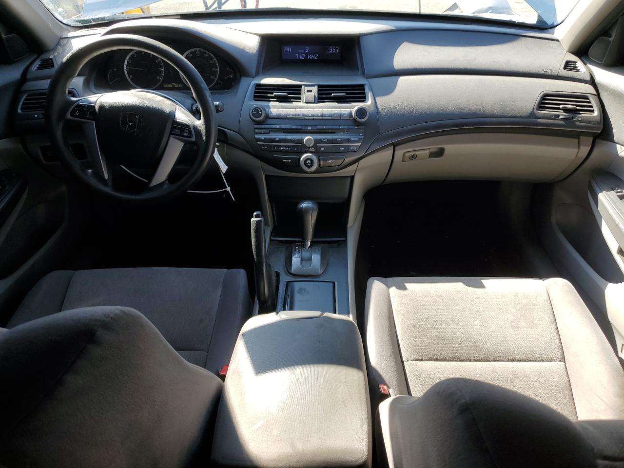 2010 Honda Accord - Image 8