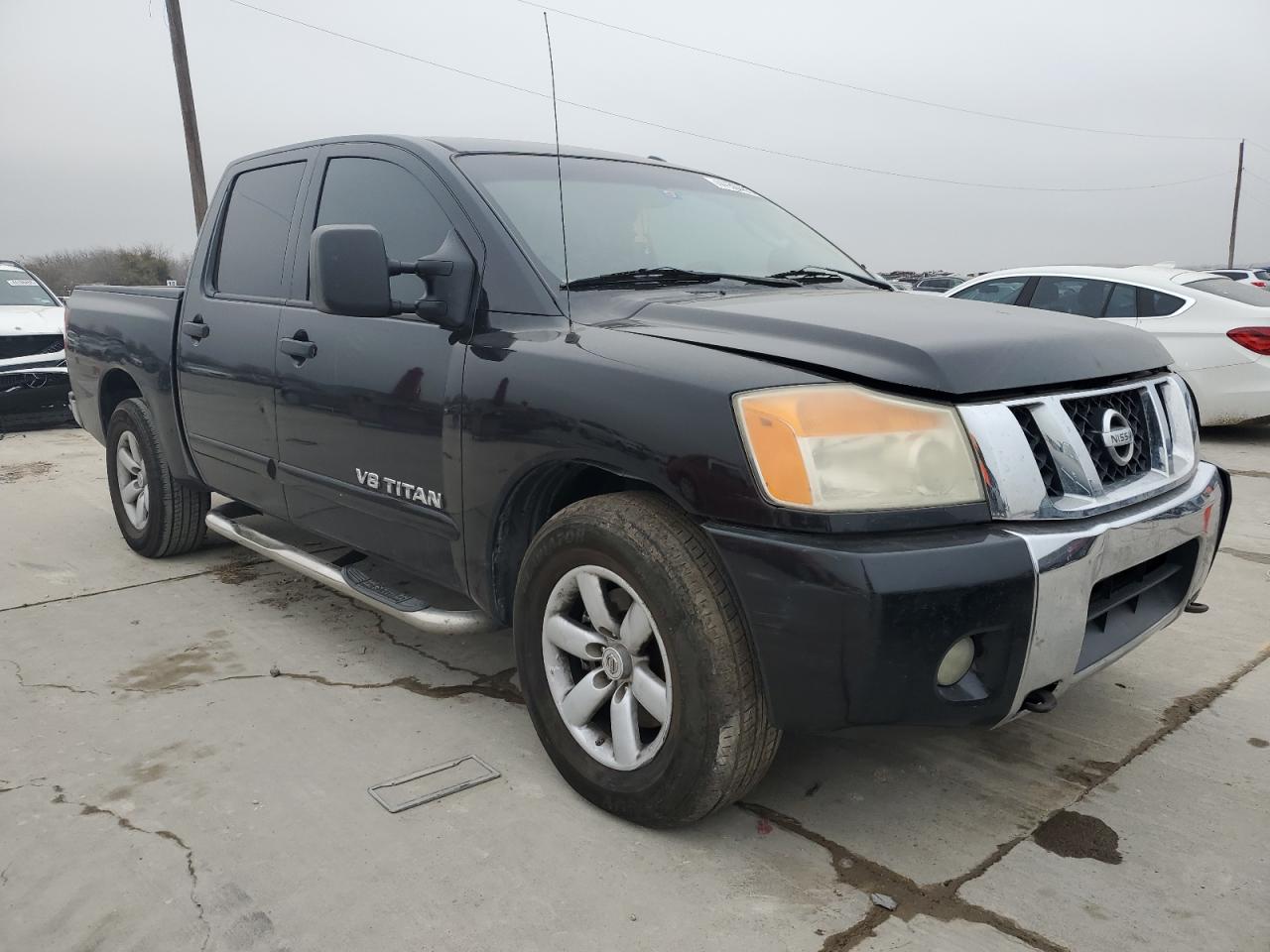 2010 Nissan Titan - Image 4