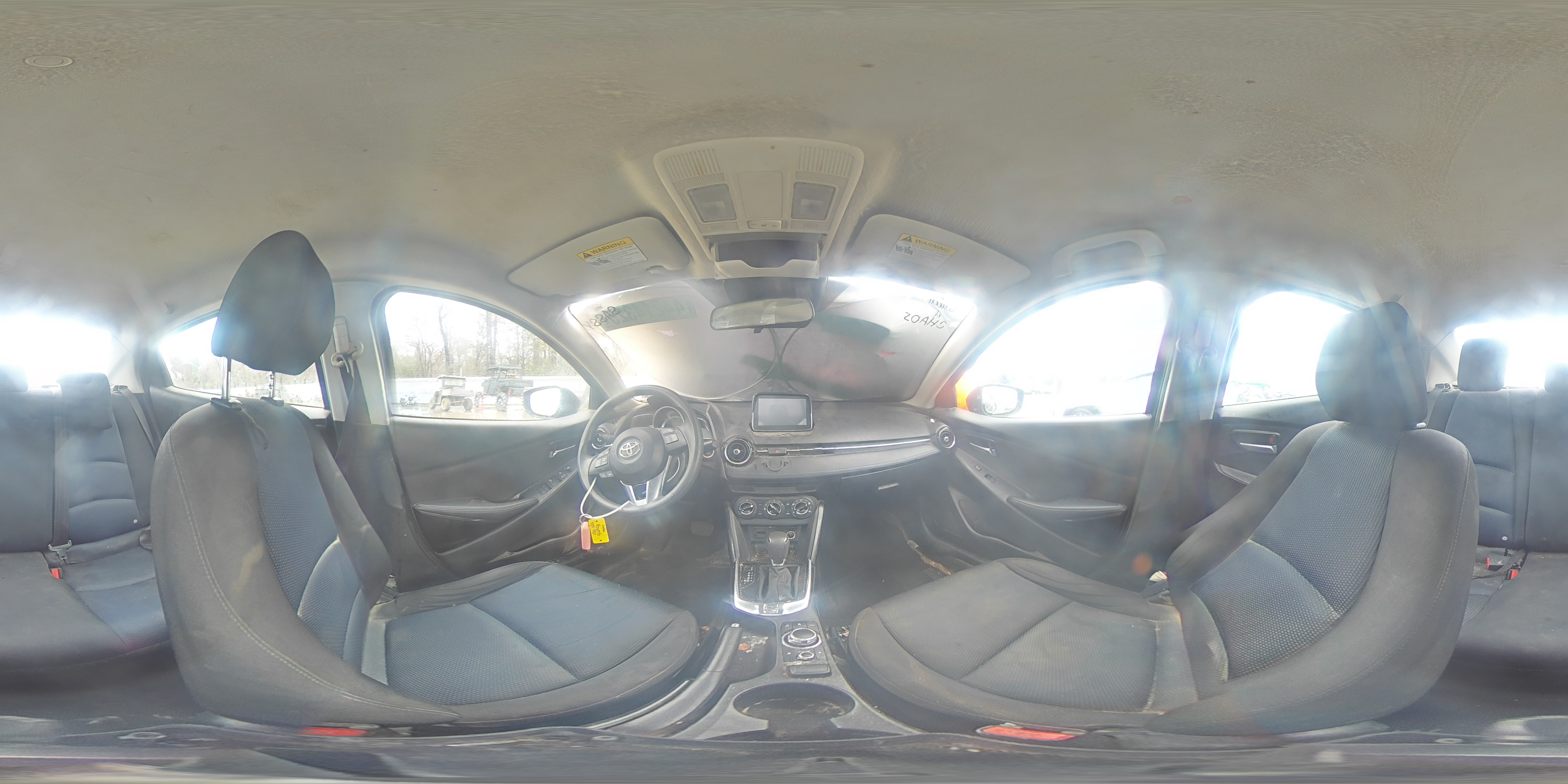 2018 Toyota Yaris - Image 14