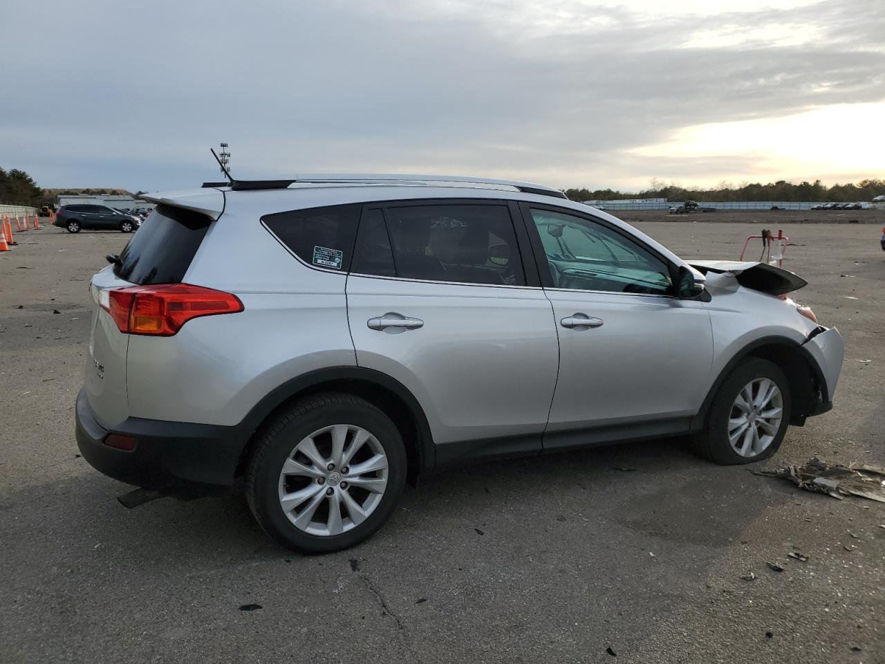 2014 Toyota RAV 4 - Image 3