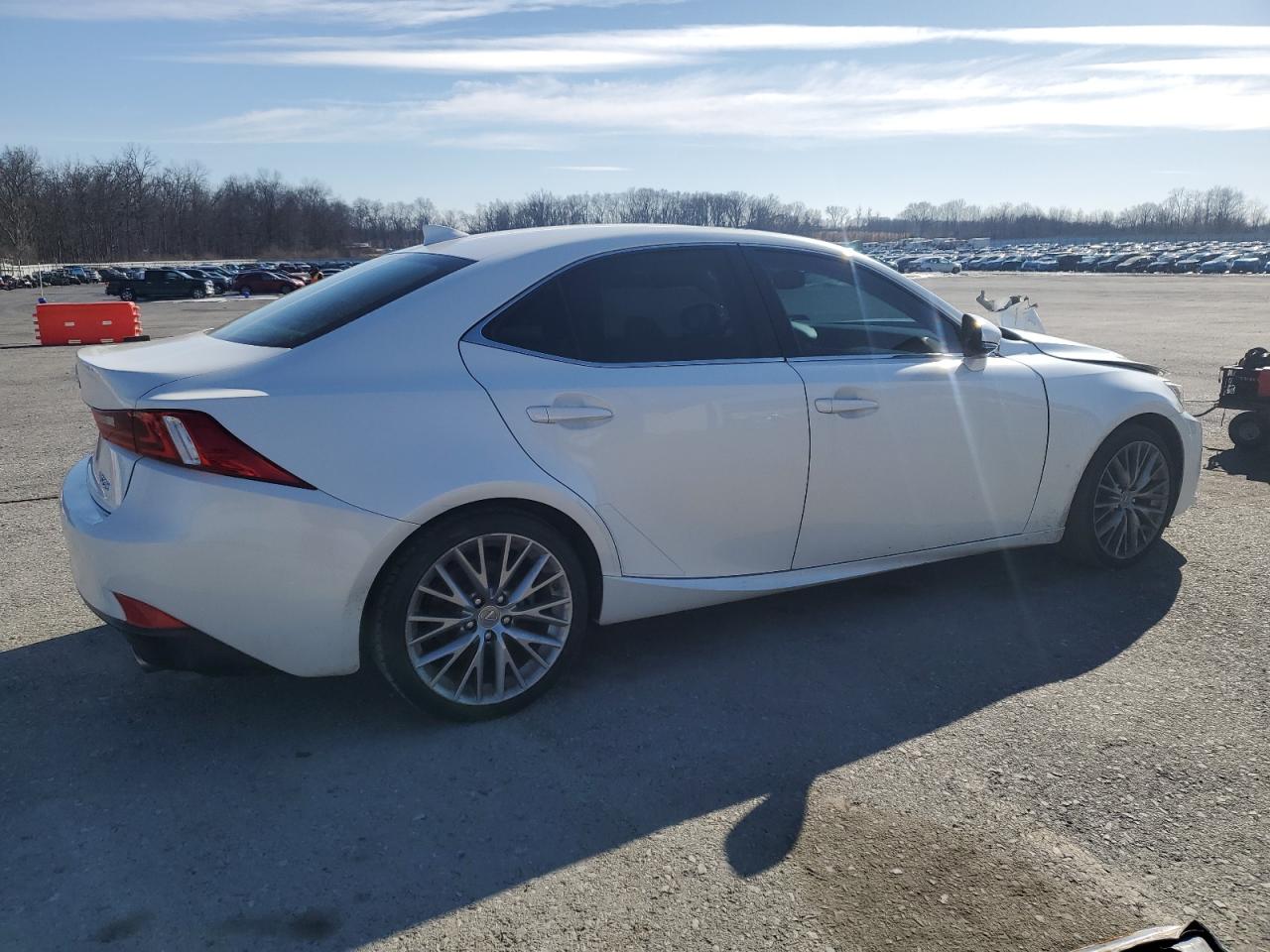2014 Lexus IS - Image 3