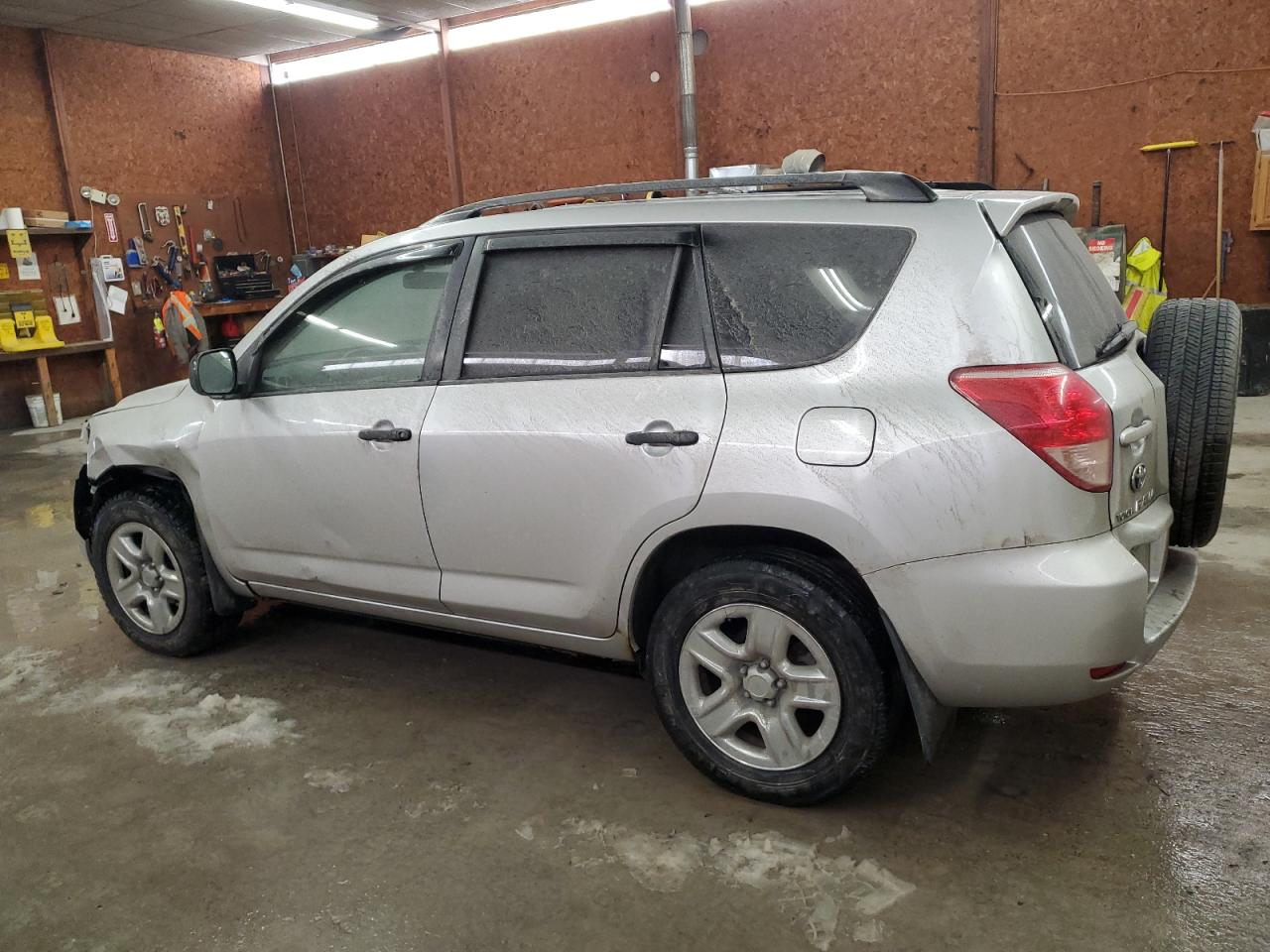 2006 Toyota RAV 4 - Image 2