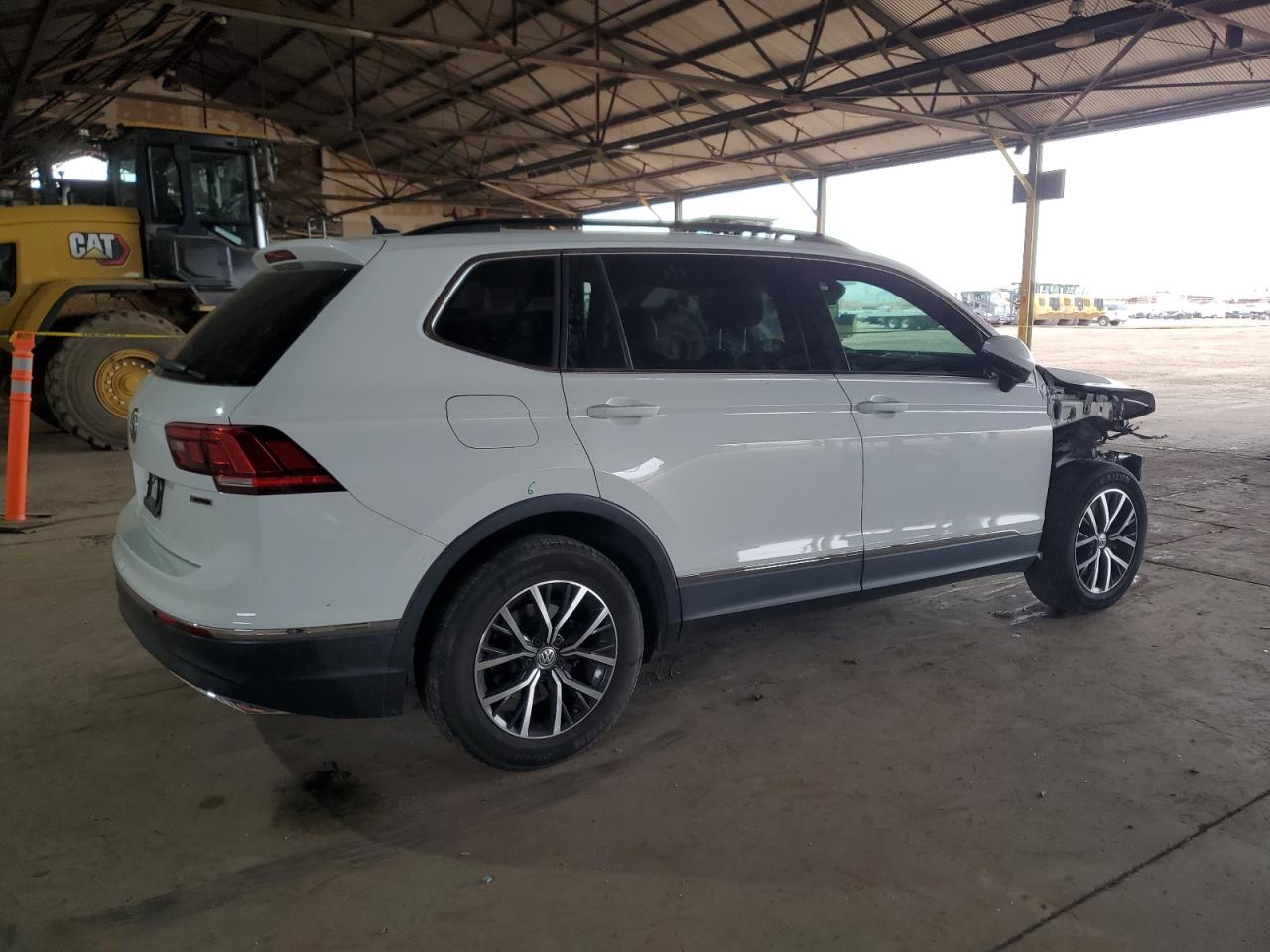 2020 Volkswagen Tiguan - Image 3