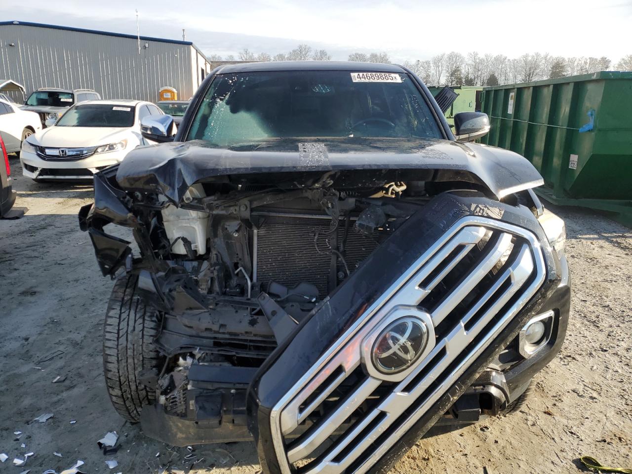 2018 Toyota Tacoma - Image 5