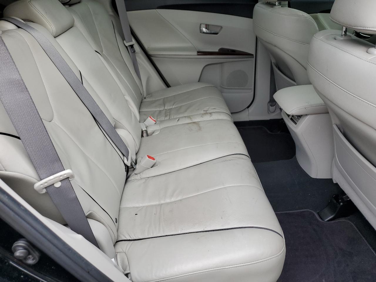 2009 Toyota Venza - Image 11