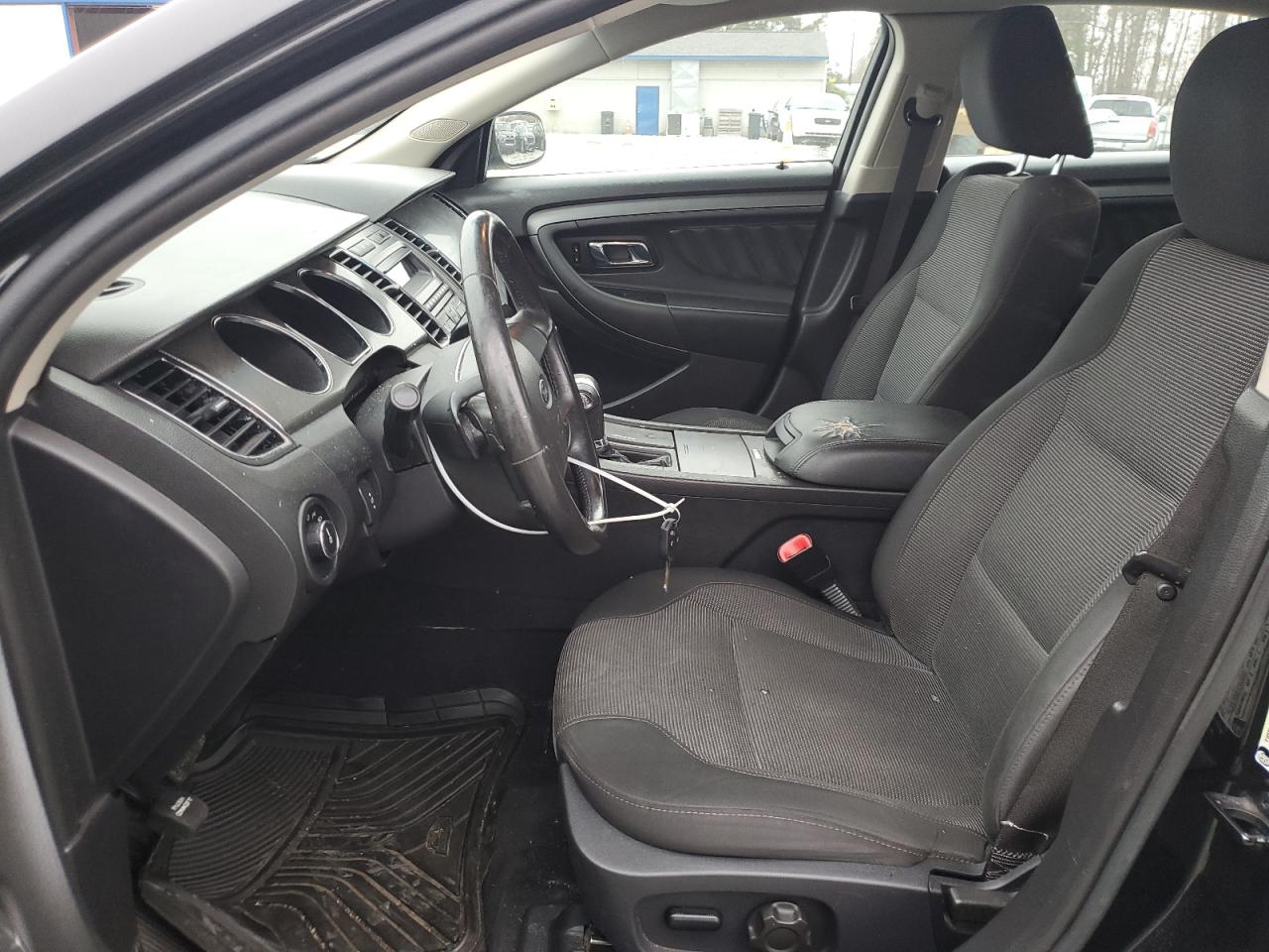 2010 Ford Taurus - Image 7